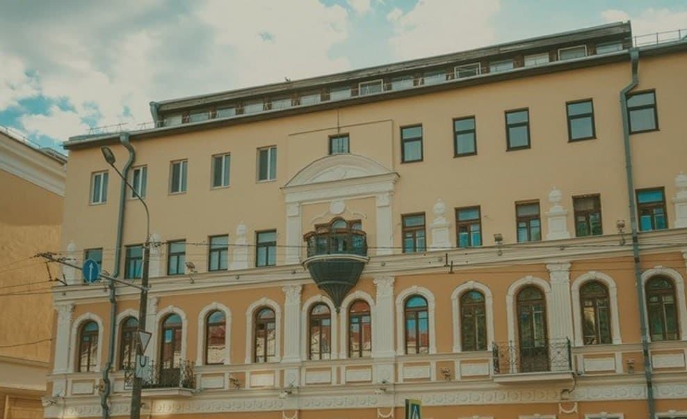 Минск. Дом, где была еврейская гимназия и жил Янка Мавр.