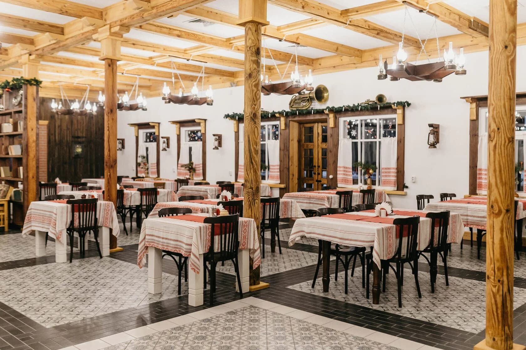 Tinevichi. The tourist village "Belye Luga" (White meadows).